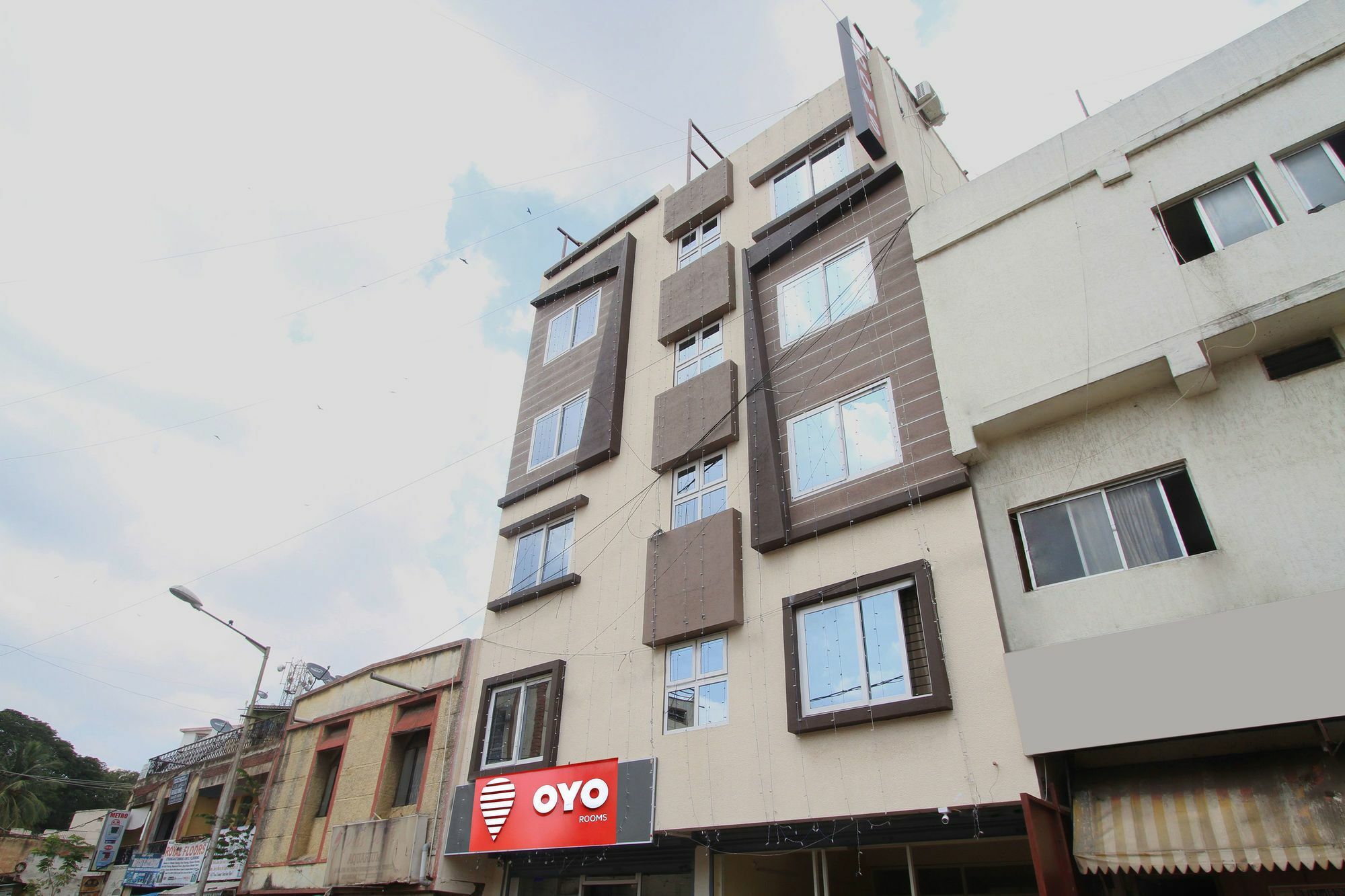 Oyo 9605 ホテル ゴールデン イン バンガロール エクステリア 写真